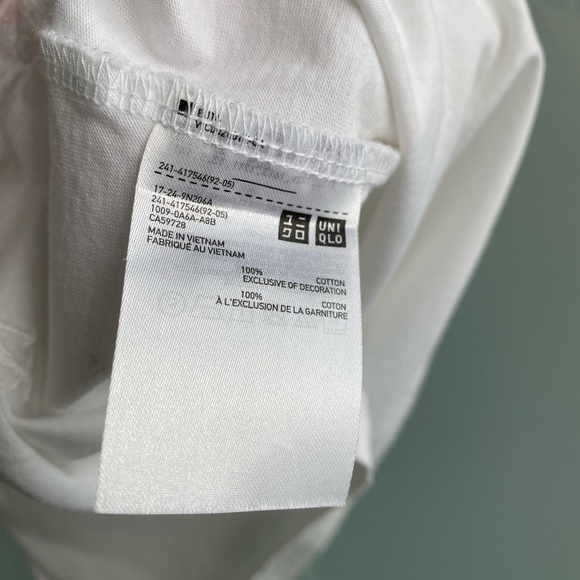 Uniqlo JWA Asymmetrical T-shirt - Picture 5 of 5